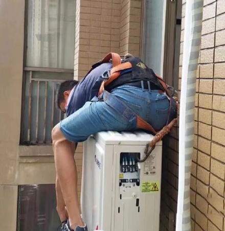 福安空调移机